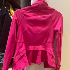Lululemon pink